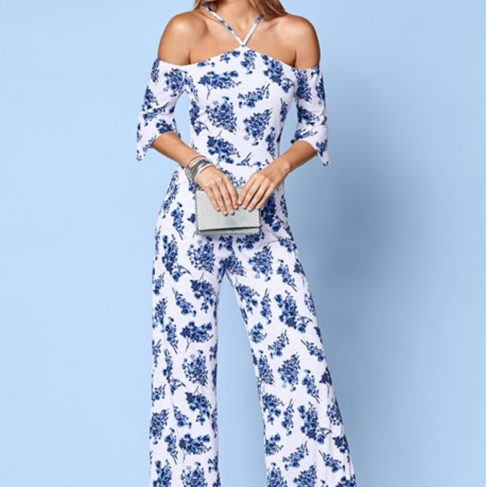 Very sexy floral Jumpsuit.